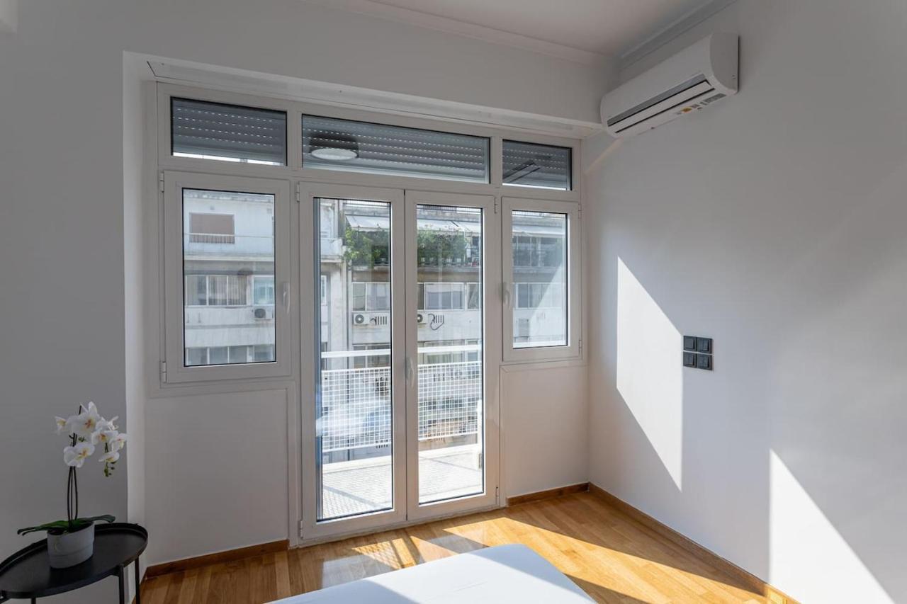 Luxury Penthouse On Akadimias With 2 Bed & 2 Bath Apartamento Atenas Exterior foto
