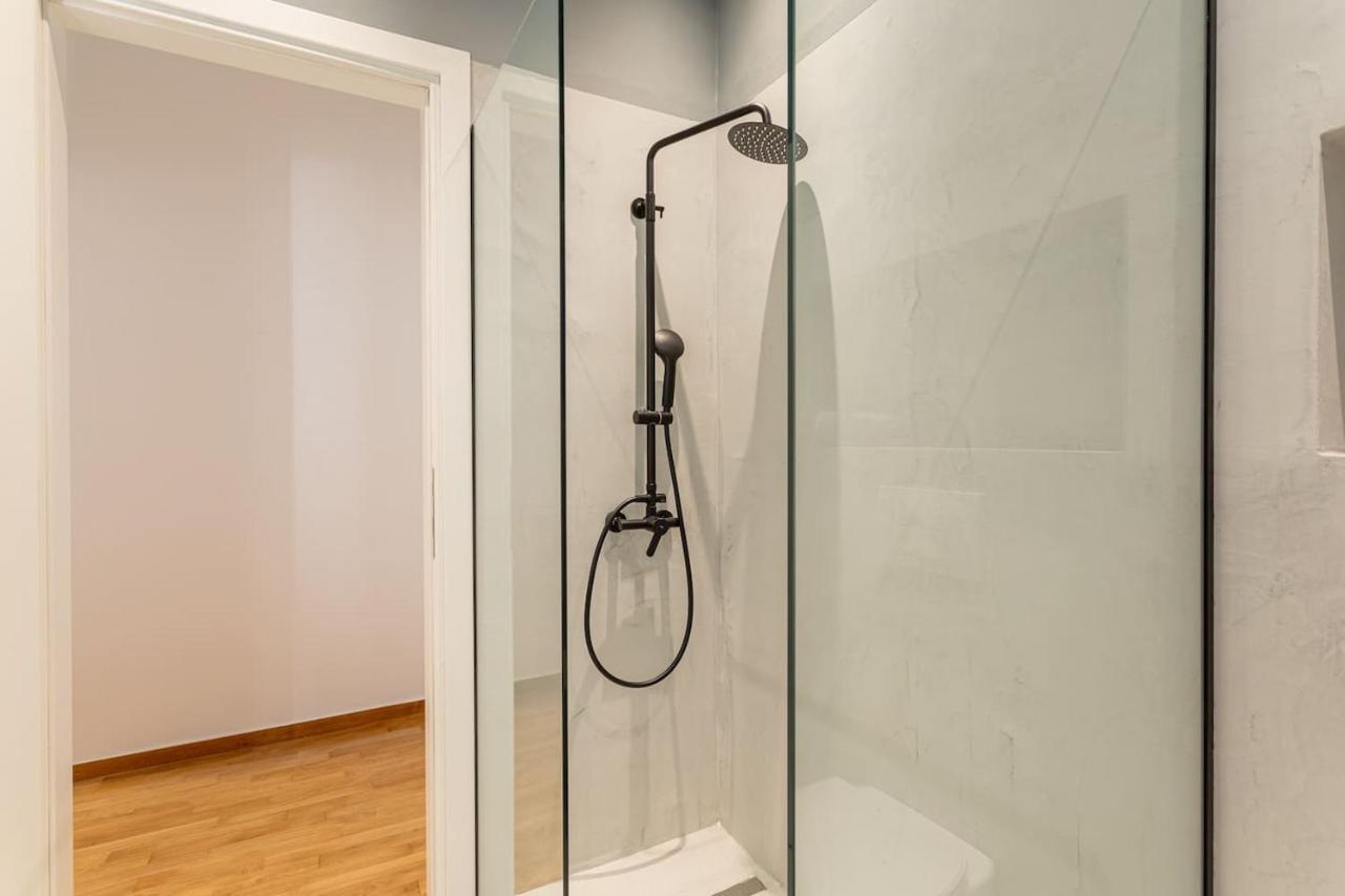 Luxury Penthouse On Akadimias With 2 Bed & 2 Bath Apartamento Atenas Exterior foto